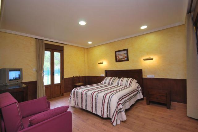 Hotel Arenas De Cabrales- Apartamentos Luaran gambar